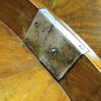 Biedermeier-Beistelltisch mit drehbarem Oberteil Nussbaum