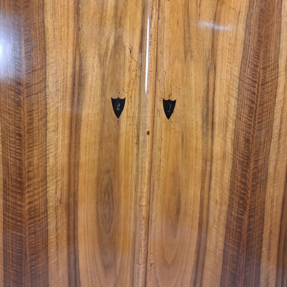 Biedermeier-Halbschrank (Vertiko) mit Halbsäulen Nussbaum
