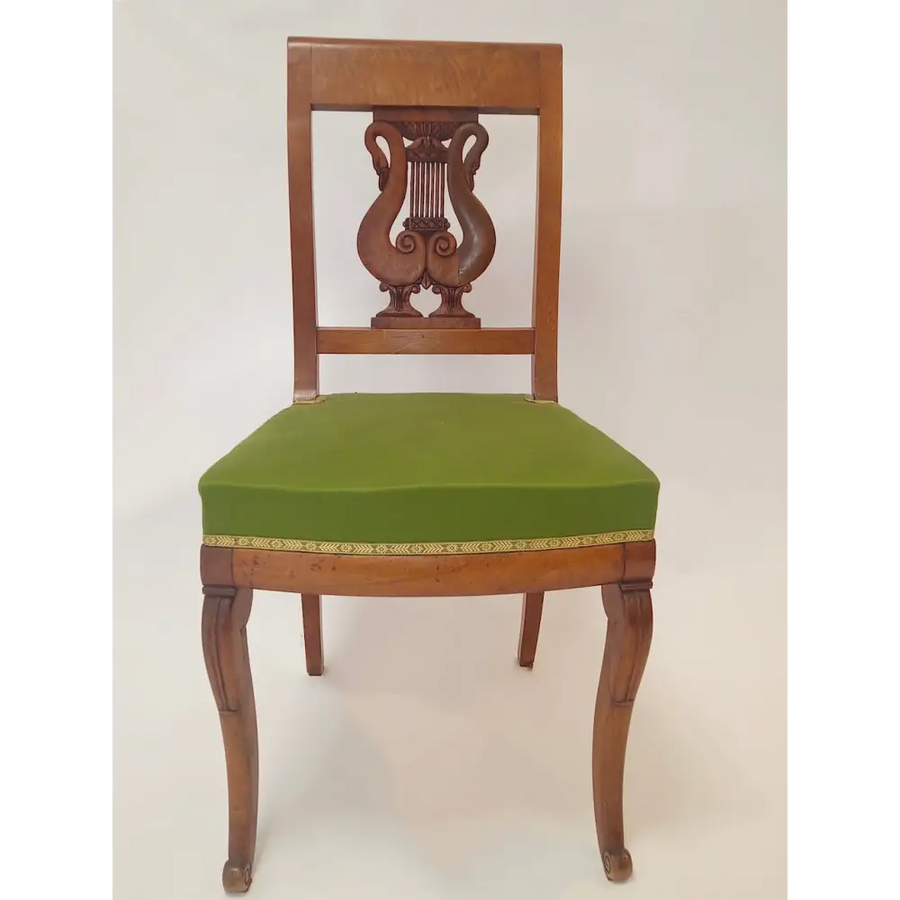 4 Nussbaum Stühle mit Schwäne um 1830 Frankreich / Empire -
