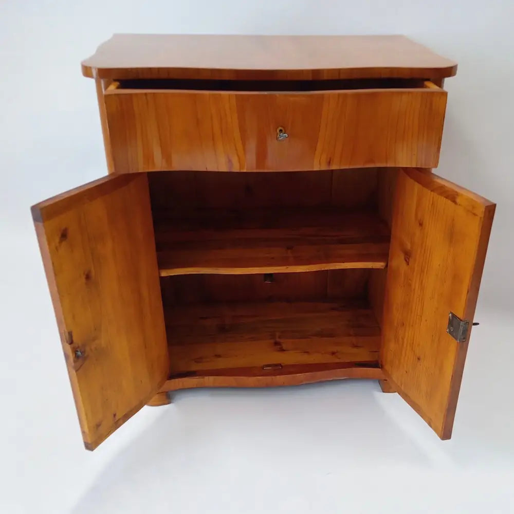 Biedermeier-Halbschrank Deutschland um 1860 - Möbel