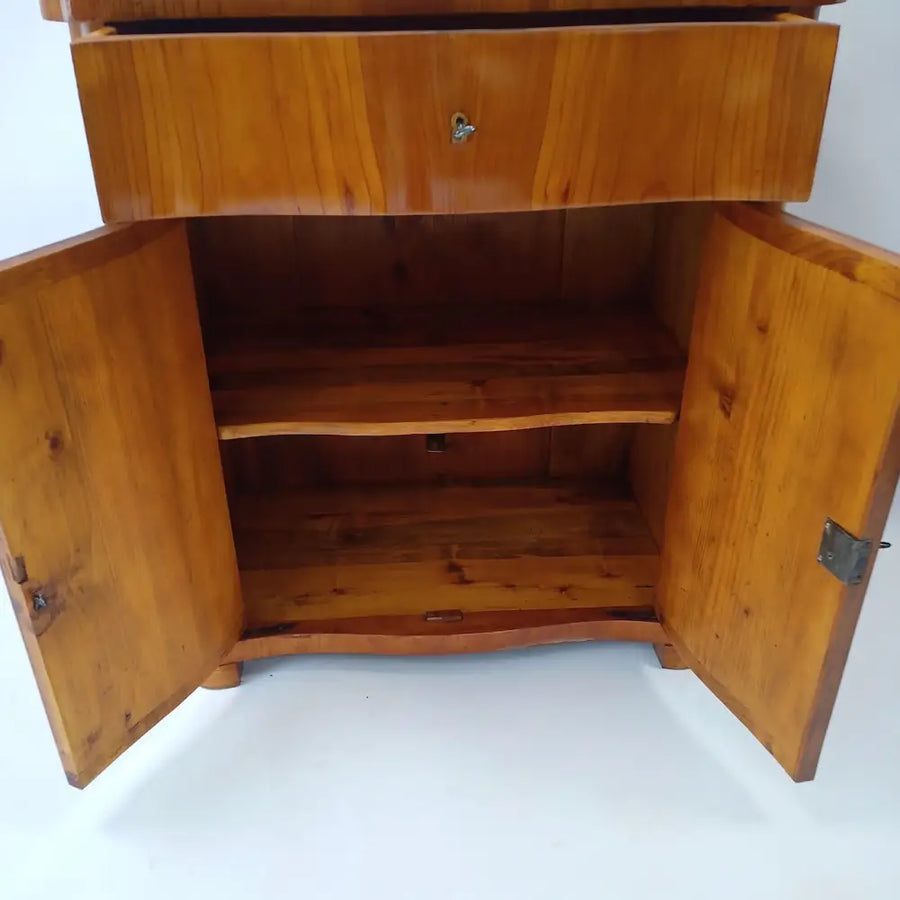 Biedermeier-Halbschrank Deutschland um 1860 - Möbel
