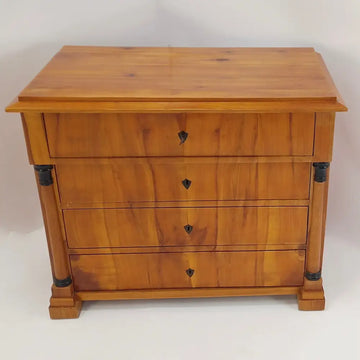 Biedermeier Kommode aus Kirschbaum um 1825 - Möbel