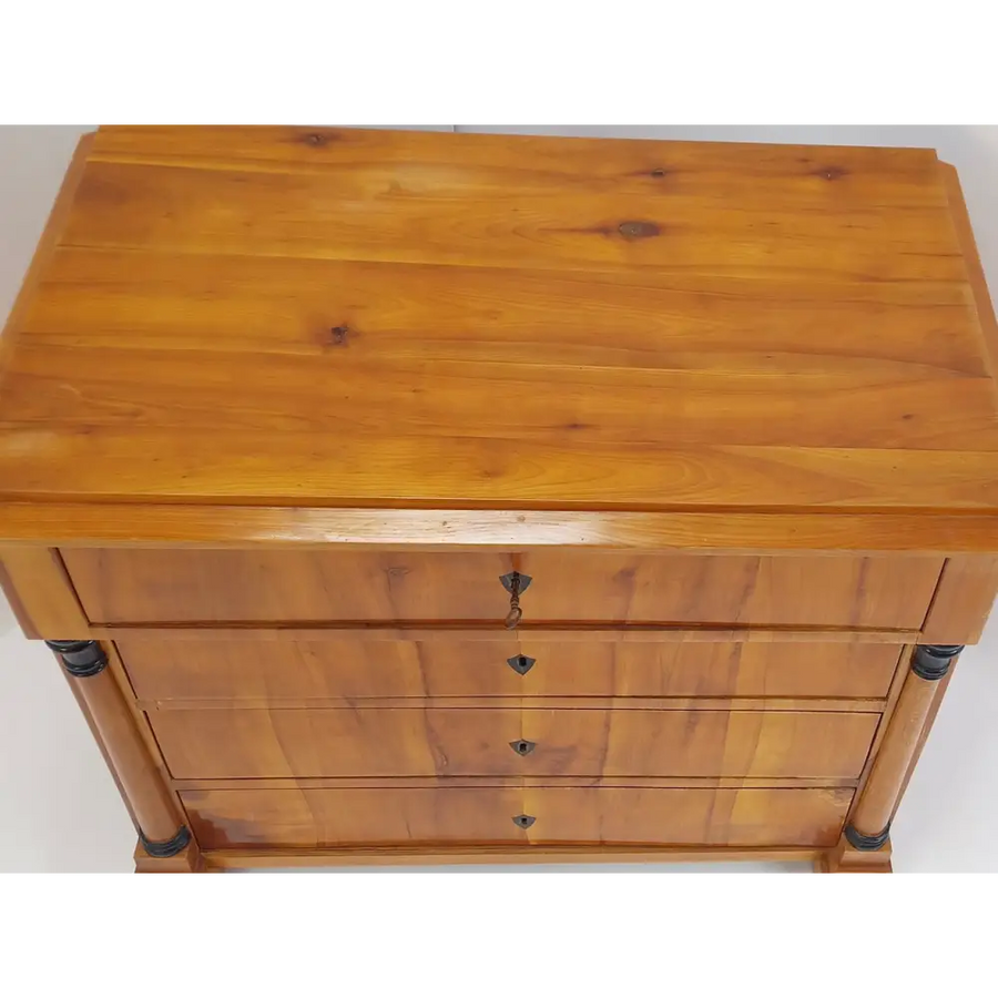 Biedermeier Kommode aus Kirschbaum um 1825 - Möbel