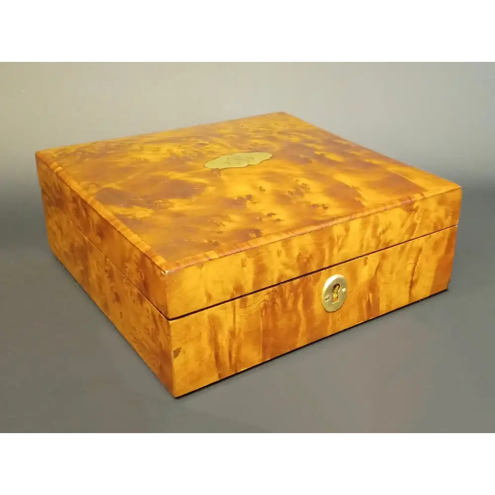 Biedermeier Schatulle aus Ahorn um 1830 - Möbel