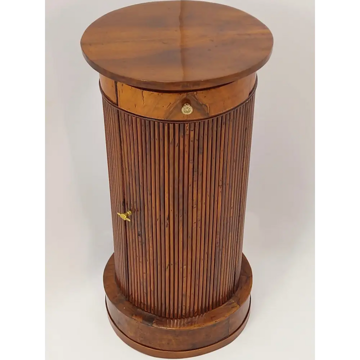 Nussbaum-Trommeltisch Frankreich um 1830 - Möbel