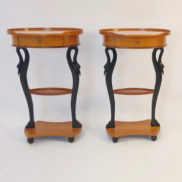 Paar Ovale Salontischchen im Biedermeier - Stil - Möbel