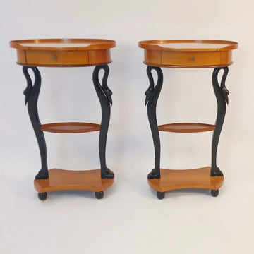 Paar Ovale Salontischchen im Biedermeier-Stil - Möbel