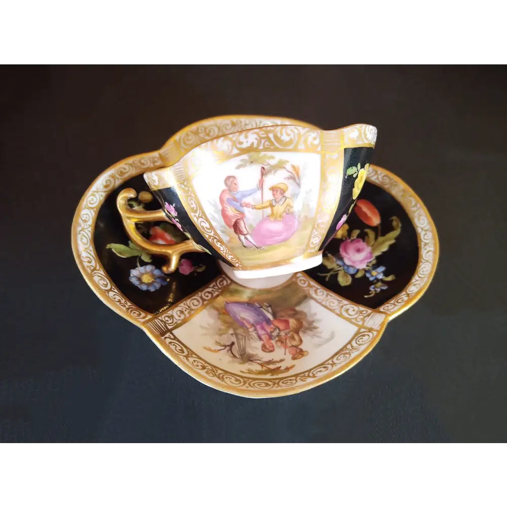 Tasse und Untertasse von Helena Wolfsohn um 1890