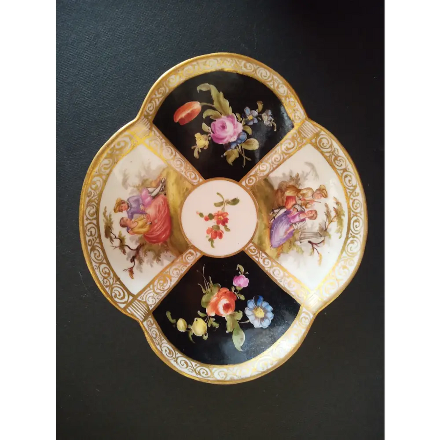 Tasse und Untertasse von Helena Wolfsohn um 1890