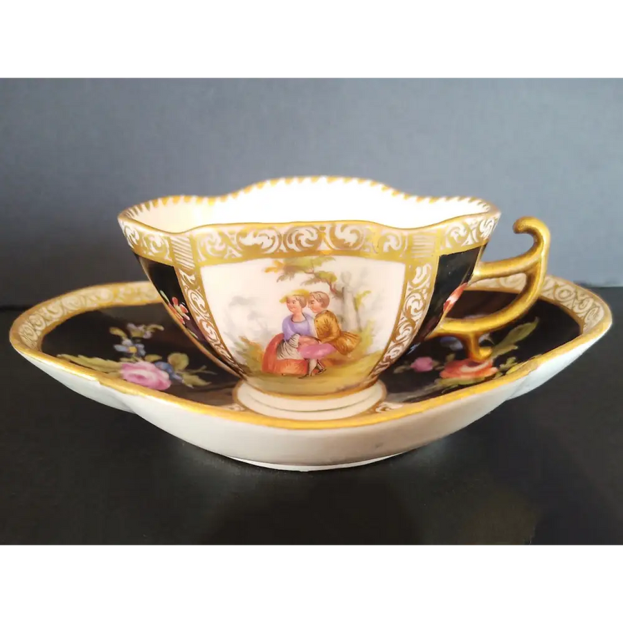Tasse und Untertasse von Helena Wolfsohn um 1890