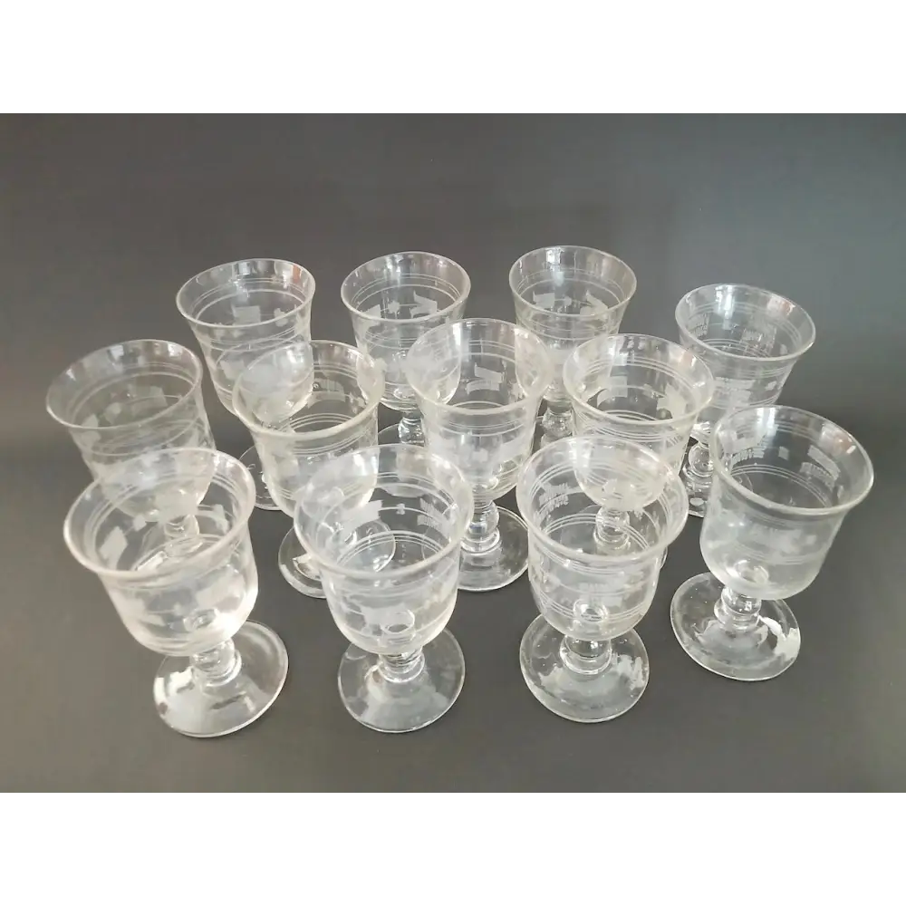 Set aus 11 Weingläsern in Tulpenform um 1860 - Sammlerstücke